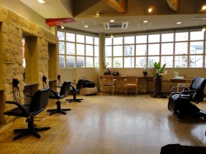 アンブロート ヘアー ギャラリー(umBroto hair gallery)の写真