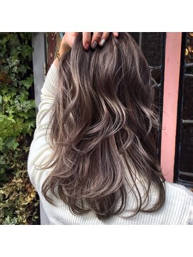 アコット(Acotto.) パープルグレージュ ハイライト デザインカラー 下北沢 Kota