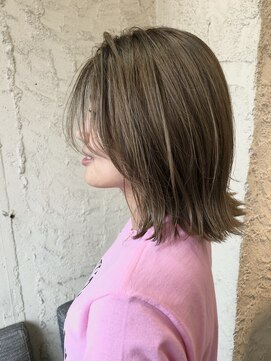 ペネロープ(Penelope) 新宿/ミディアムレイヤー/ハイライト/長め前髪