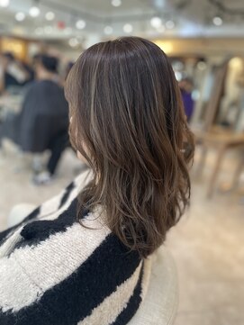 ロストシティ 横浜(LOST CITY) ハイライト×柔らかベージュ