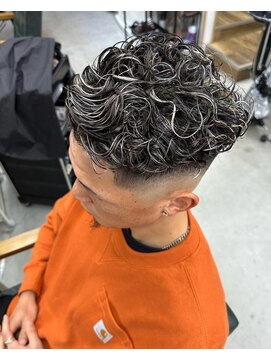 フラッグヘア 新宮店(Flag HAIR) メンズパーマツイストパーマツイストスパイラルパーマ刈り上げ