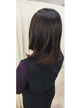 シーズ(Seeds) 【髪質改善】ダークブラウン×外はねミディ