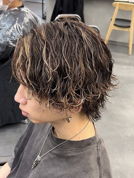 フィフスパーク(fifth PARK) 渋谷サーフカールメンズウルフカット緩め波巻きスパイラルパーマ