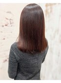 セミロングストレートスタイル（40代女性）