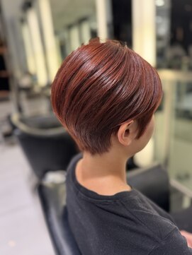 エアー 銀座タワー(AIR) 赤髪ショート｜艶カラー×美シルエット