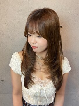 ブルーメ(Blume...) レイヤーカット/柔らかベージュカラー