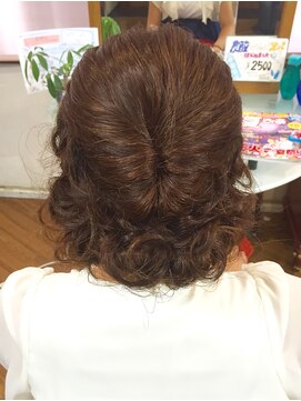 ヨシユキ(YOSIYUKI) お呼ばれヘアアレンジ