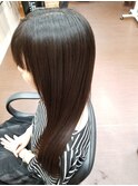 ロングヘアーの縮毛矯正