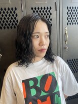 アチーブリス(achieve Liss)&nbsp;無造作ウェットカーリーパーマ 前髪なし 暗髪黒髪