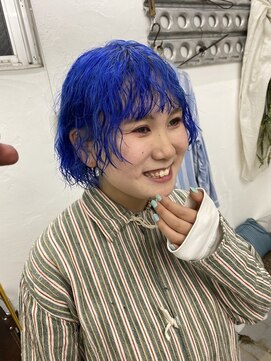 フィン(fin,) fin, ケアブリーチカラー/ハイトーン/ダブルカラー/パーマ/天神