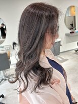 エルピス 中央林間店(elpis)&nbsp;白髪を活かした白髪ぼかしハイライト