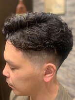 ミリオンバックス 神田店(Million Bucks)&nbsp;スパイキーショート/スペインカール<理容室>[メンズ/床屋/神田]
