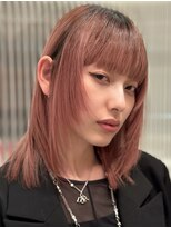 ダダキュービック(DADA CuBiC)&nbsp;顔まわりレイヤー似合わせカットミディアムスタイルバイカルテ