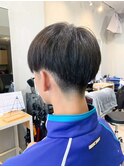 黒髪暗髪ツーブロックマッシュ束感爽やかメンズ