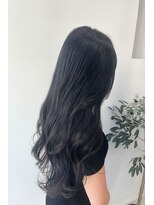 ヌードルバイコア(noodle by CoRe.gn)&nbsp;髪質改善ブルーブラックの艶ロングウェーブ