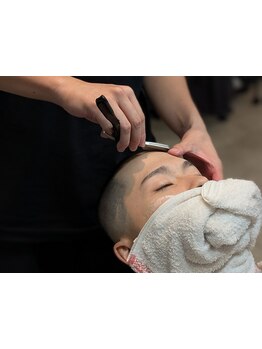 【新中野/中野富士見町】ひげ・眉のお手入れで清潔感＆好感度UP!身だしなみを整え“できる男”に！