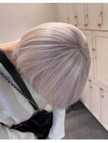 ベレーザ 渋谷(BELEZA) 1607ブリーチ&ダブルカラーホワイトブロンドアッシュ金髪ボブ
