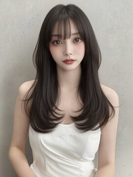 ダークグレージュ　暗めカラー　レイヤーカット　前髪カット