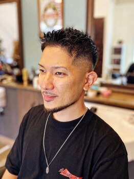 ダブル(DOUBLE)の写真/眉・ひげの身だしなみで清潔感up！手際よいプロの技術と、気さくなスタッフの対応がリピーター続出の理由。