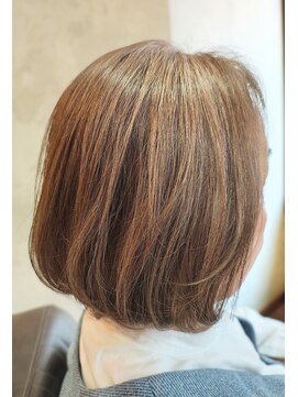 エルアール コウベ(LR KOBE) 超高濃度水素ケアカラー大人ボブレイヤー　【40代50代60代】