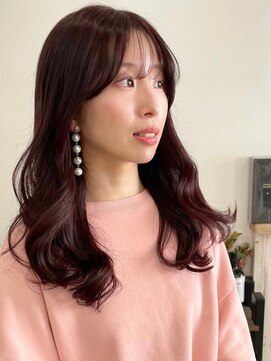 カミエ(kamie) ロングヘアを柔らかピンクに透明感たっぷりの艶髪へ