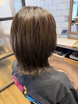 サンカリ SANKARI 船木店&nbsp;大人かわいいくびれミディ×透明感グレージュ