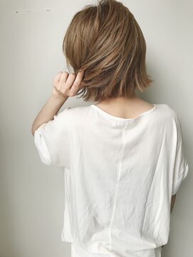 ビグディーサロン(BIGOUDI SALON) 切りっぱなしボブ×ヘルシーベージュ