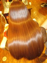 ヘアープロデュース ア ラ モード(Hair Produce A La Mode)&nbsp;ピカツヤストレートスタイル