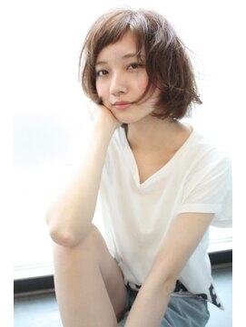 トゥーリ 長崎住吉店(tuuli) 大人可愛い20代30代40代黒髪前下がりひし形小顔ボブ丸みショート