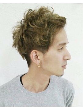 サンセリテ(suncerite) メンズ☆ツーブロ　無造作パーマ風◎ メンズハイトーンカラー