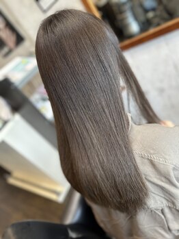 アールプライベートヘアサロン(R Private Hair Salon)の写真/滑らかで艶やかな上質なストレート技術が極上の指触りを実現＊自然なストレートで魅力的なスタイルに◎