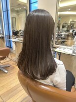 ビュートリアム265(BEAUTRIUM 265) 艶髪レイヤーロングワンカール銀座レイヤーカットグレーベージュ