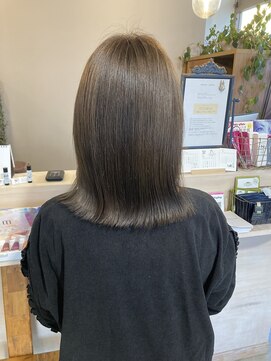 スアバイキキ(SuA by kiki.) 黒髪カタログ/ボブルフ/ネビージュ/ワンレン/小顔スタイル[千葉]