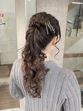 ハイル(KHAIR) ハイポニー♪/梅田美容室/金城二千夏