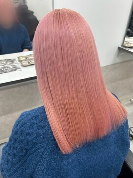 ジゼル 梅田(GiseL) セミロングペールピンクホワイトピンク髪質改善トリートメント