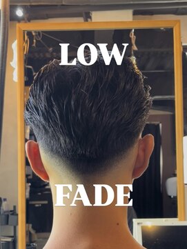 オーバー 町田店(OVER) ローフェード【町田/メンズ/パーマ/眉毛/ブリーチ】