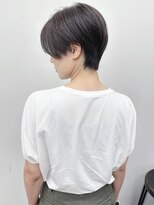 ラウンジ モリオ イケブクロ(Lounge MORIO Ikebukuro)&nbsp;＊前下がりショートハンサムショートセンターパート丸みショート