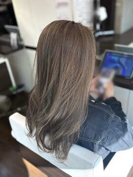 ヘアーサロン アドア(Hair Salon adoa) グレージュ