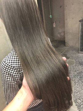 キー(key) マットグレージュ