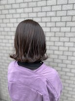 リア(Lia by KENJE)&nbsp;ピンクベージュ　切りっぱなしボブの外ハネ！