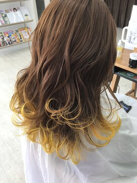 ガーデン 鹿沼店(garden) 裾カラー×yellow