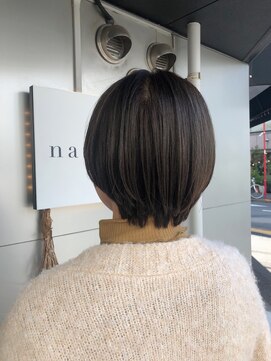 ネイヴィル(navile) まとまるショート