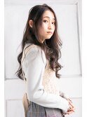 アッシュグレージュにカラーしたロング