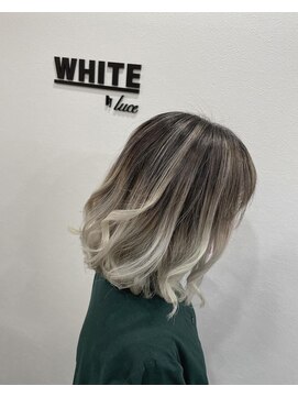 アンダーバーホワイト 阪神西宮店(_WHITE) 白髪も染まるバレイヤージュカラー デザインカラー