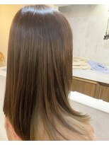 ソラーナ(SOLANA) アッシュ系インナーカラー