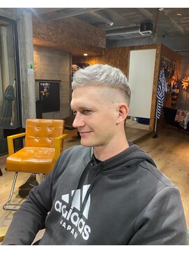 キャラクター(character) ダブルカラーカット