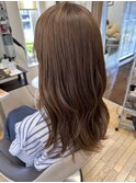 春のマットベージュ