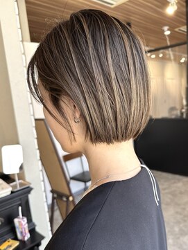 アットラップレーヴ(attrape-reve) 【attrape-reve】耳掛けボブ/グラデーションカラー