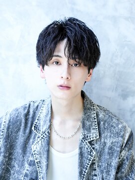 アルファ 新宿(alpha) フェザーパーマ/刈り上げセンターパート/サーフカール[新宿]