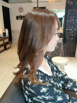 ヘアリゾート粋 ティガ 池袋店(tiga) ミディアムレイヤーミルクティーベージュ